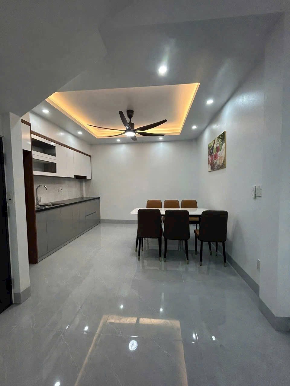 Bán căn nhà 4 tầng ngõ đường Nguyễn Văn Linh, ph Thanh Bình, TP HD, 50m2, mt 4m, 3 ngủ 3