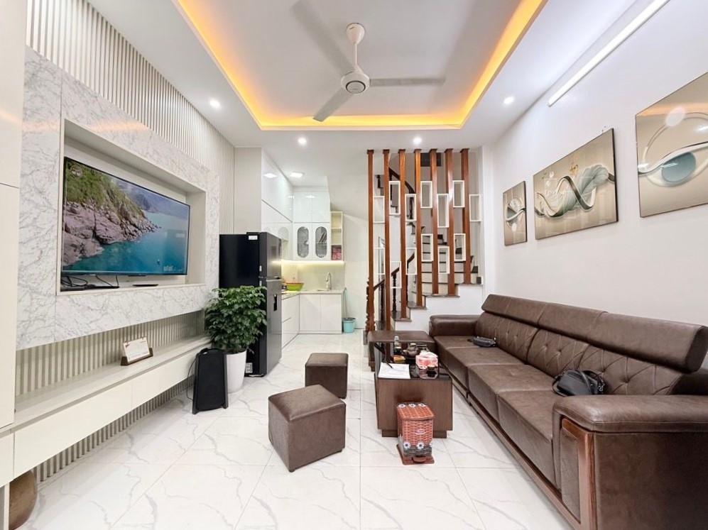 Bán nhà Bằng Liệt, Hoàng Mai, Ô tô gần, nở hậu, sẵn ở đón tết, 33m2, 8.1 tỷ 2