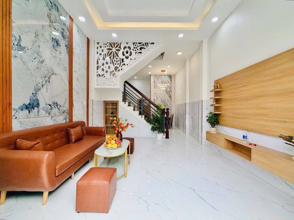 Bán nhà Phạm Văn Chiêu, Gò Vấp, xe hơi đậu trước nhà, 50.7m2, 5 tỉ hơn 2