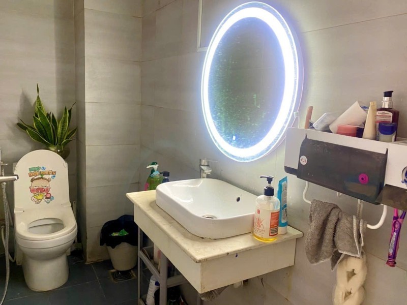 Bán nhà 3 tầng đường số 10, Hiệp Bình Phước, Thủ Đức, TP HCM. DT 77m2, sổ hồng, giá 6,9 tỷ. Liên 5