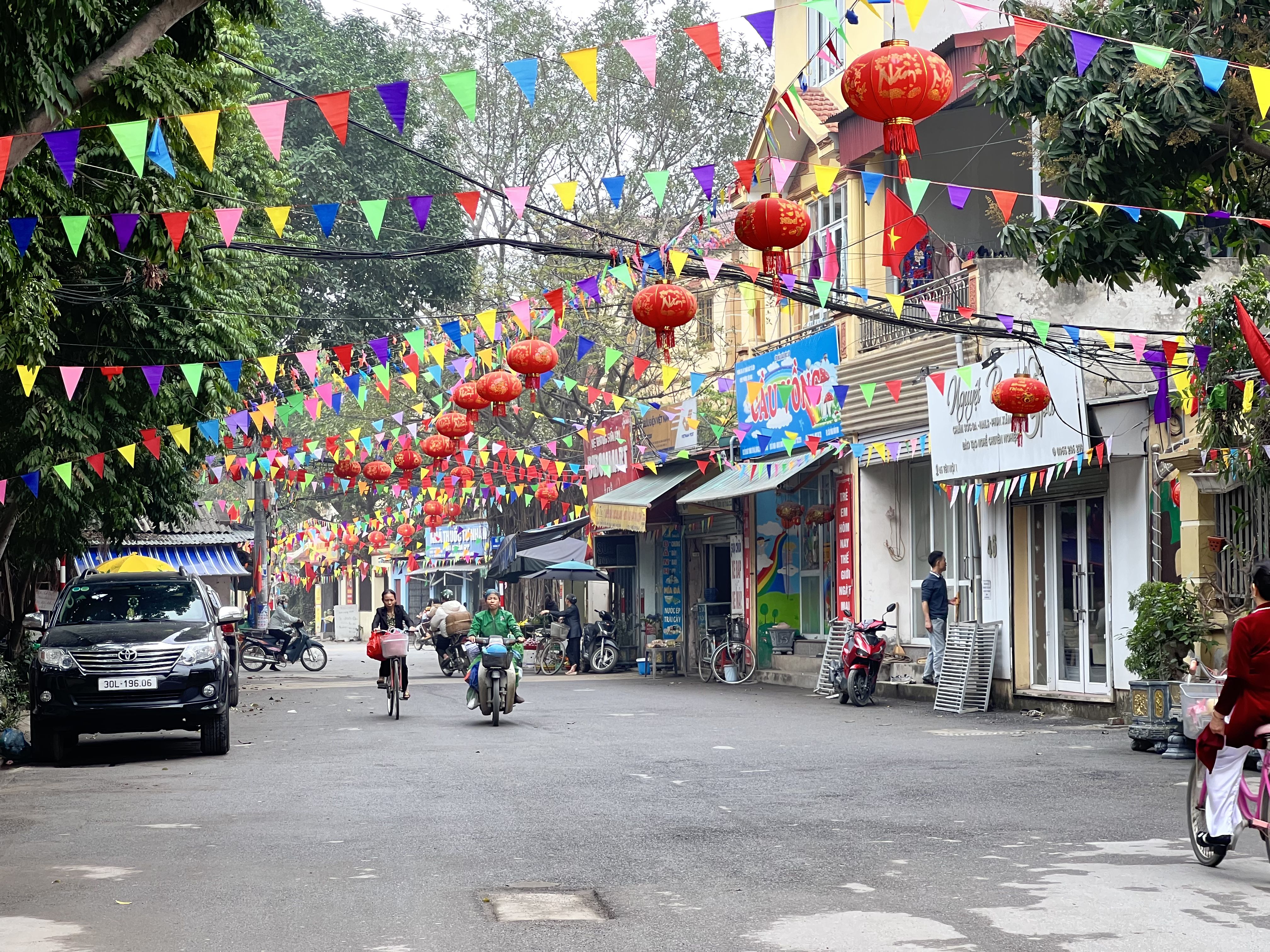 BÁN NHÀ LIÊN MẠC THƯỢNG CÁT – BẮC TỪ LIÊM  NHÀ 5 TẦNG XÂY MỚI  Ô TÔ ĐỖ CỔNG  HƠN 5 TỶ 4