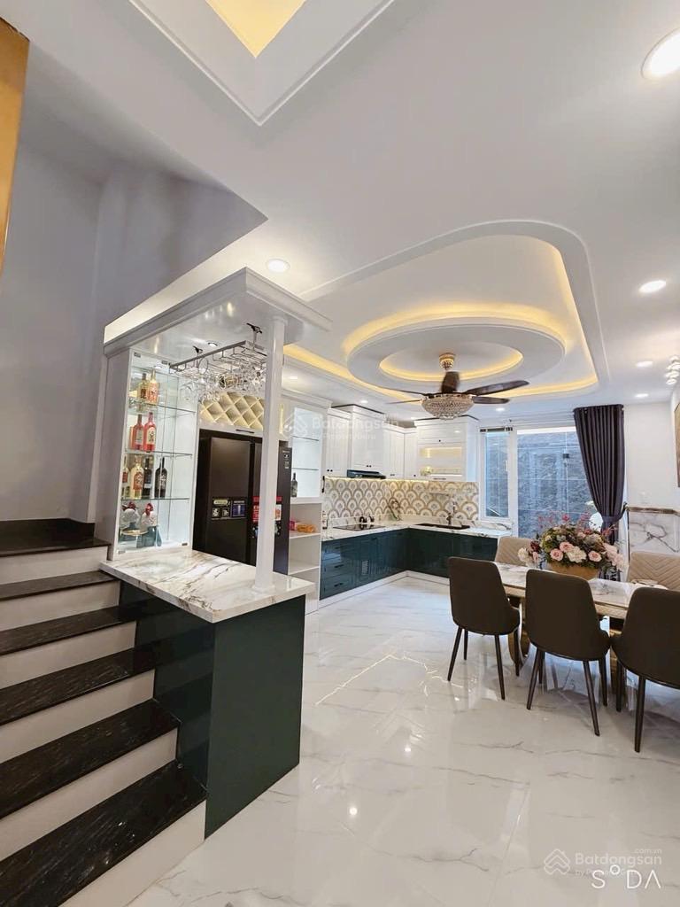 Bán nhà mặt tiền 4 tầng xe hơi Nguyễn Thị Tần, ngang 5m, tặng nội thất hơn 2 tỷ, Quận 8 giáp Quận 2