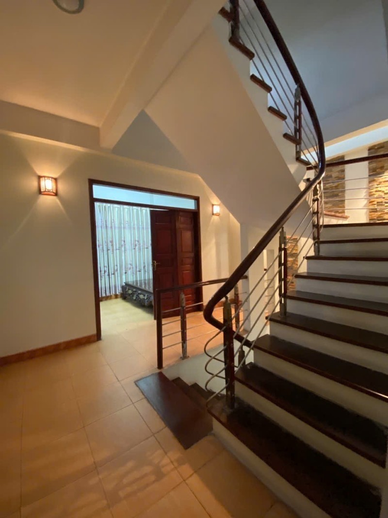 BÁN NHÀ NGỌC LÂM – LONG BIÊN  80m² – MT 5.4m – 4 TẦNG – VIEW CÔNG VIÊN  19.99 TỶ 2