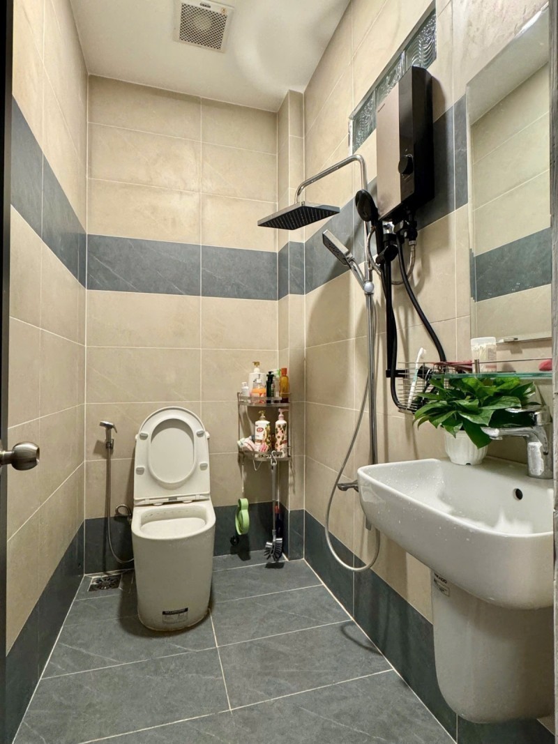 Bán nhà đường Phan Chu Trinh,Phường Hiệp Phú, Q9, Thủ Đức, TP HCM. DT 90m2, 2 tầng, sổ hồng, giá 5