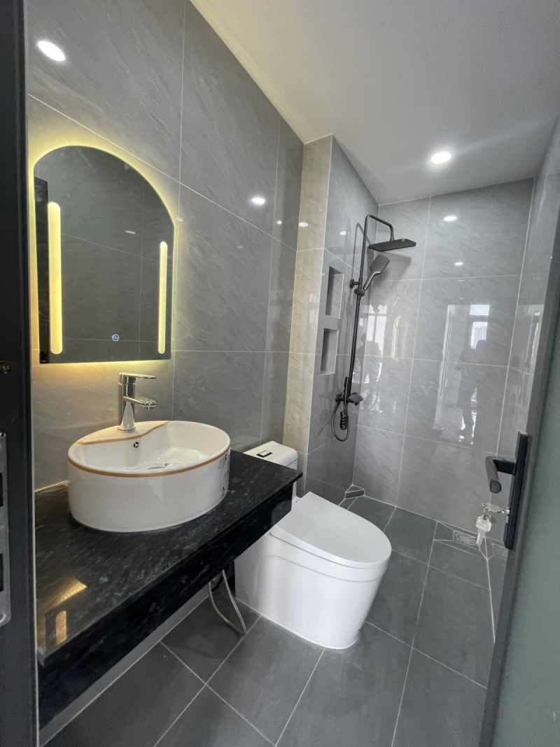 Bán nhà đường số 12, Tam Bình, Thủ Đức, TP HCM . DT  61m2, 2 tầng. Giá 5,09  tỷ, Sổ Hồng, Liên hệ 5