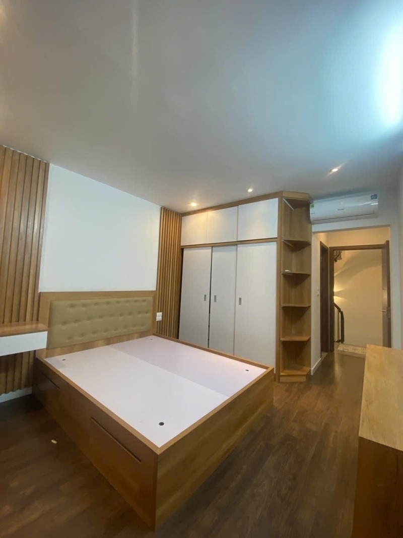 Bán nhà riêng Ngọc Thụy, Long Biên – 5 tầng – Có ô chờ thang máy – Ở ngay