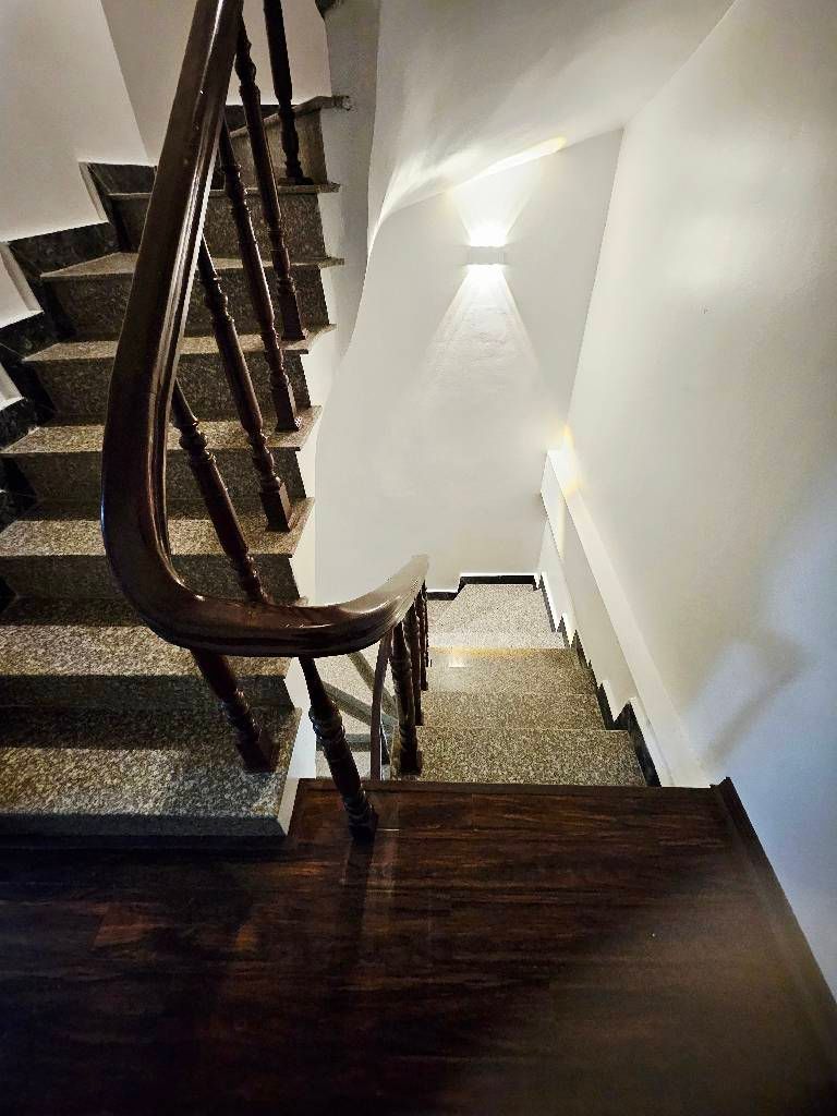 BÁN NHÀ PHỐ TÂN MAI QUẬN HOÀNG MAI, NHÀ ĐẸP CHỈ VIỆC VỀ Ở 32M2 5 TẦNG 7.5 TỶ 4