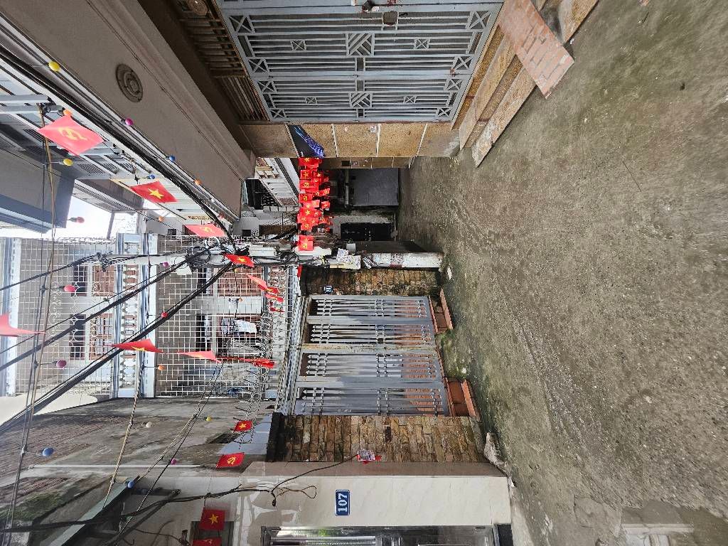 BÁN NHÀ PHỐ TÂN MAI QUẬN HOÀNG MAI, NHÀ ĐẸP CHỈ VIỆC VỀ Ở 32M2 5 TẦNG 7.5 TỶ 5