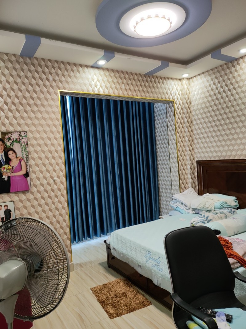 Bán nhà đường 297, Phước Long B, Quận Thủ Đức, TP HCM. DT 100m2, một trệt,  giá 6,5 tỷ, sổ hồng. 4