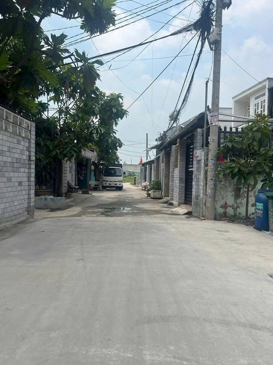 Đất Thủ Dầu Một, sổ sẵn - thổ cư, đường 7m thông dài khu dân cư. Bán kính 500m full tiện ích