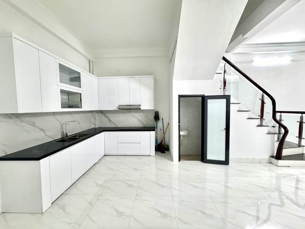 Bán nhà Vương Thừa Vũ, Thanh Xuân, Phân lô, Gara, Ô tô, Kinh doanh, 37m2, 13.9 tỷ(CTL) 3