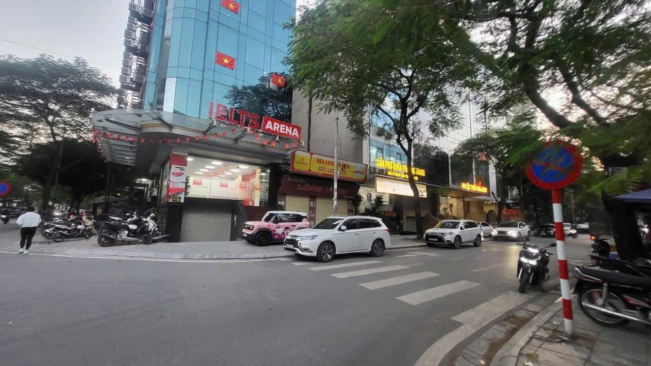 CỰC HIẾM - Nhà Trung tâm Cầu Giấy - Hoàng Sâm -  Mặt phố kinh doanh - 50m2 - 4T - Chỉ 22 tỷ hơn