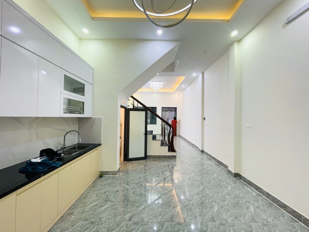 Bán nhà Tô Vĩnh Diện, Thanh Xuân, Phân lô Ô tô, 2 thoáng, 60m2, 14.9 tỷ(CTL) 2