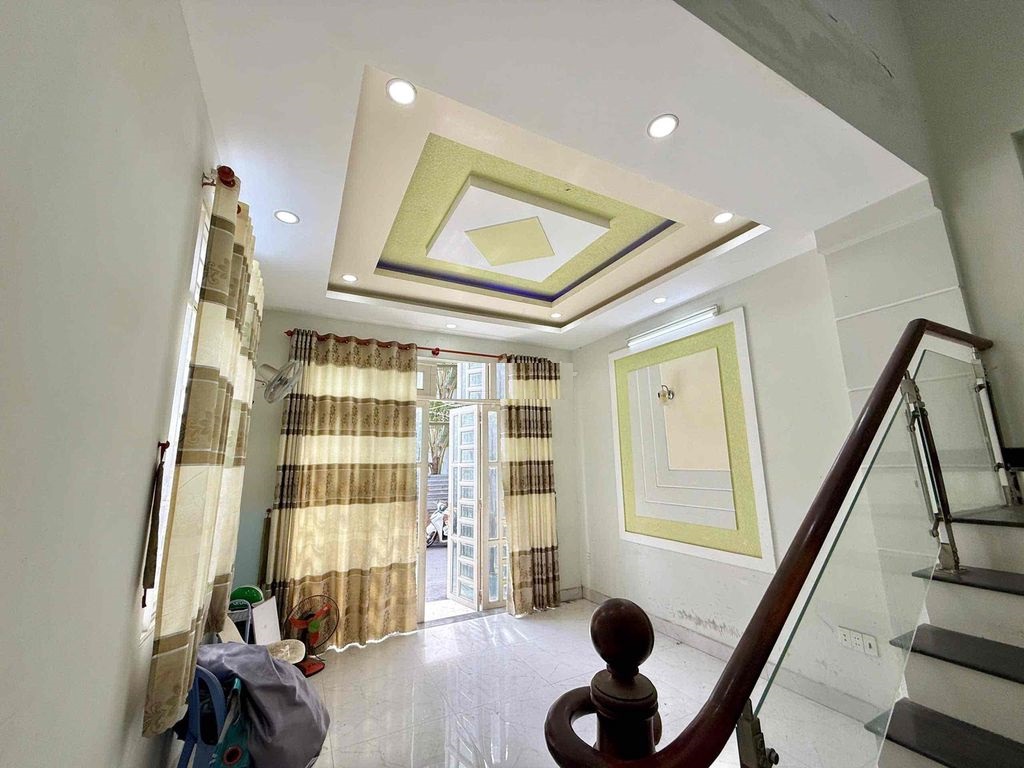 NGUYÊN CĂN HẺM XE HƠI SAU CHỢ BÌNH TRIỆU 3LAU,4PN GIÁ 15TR 3