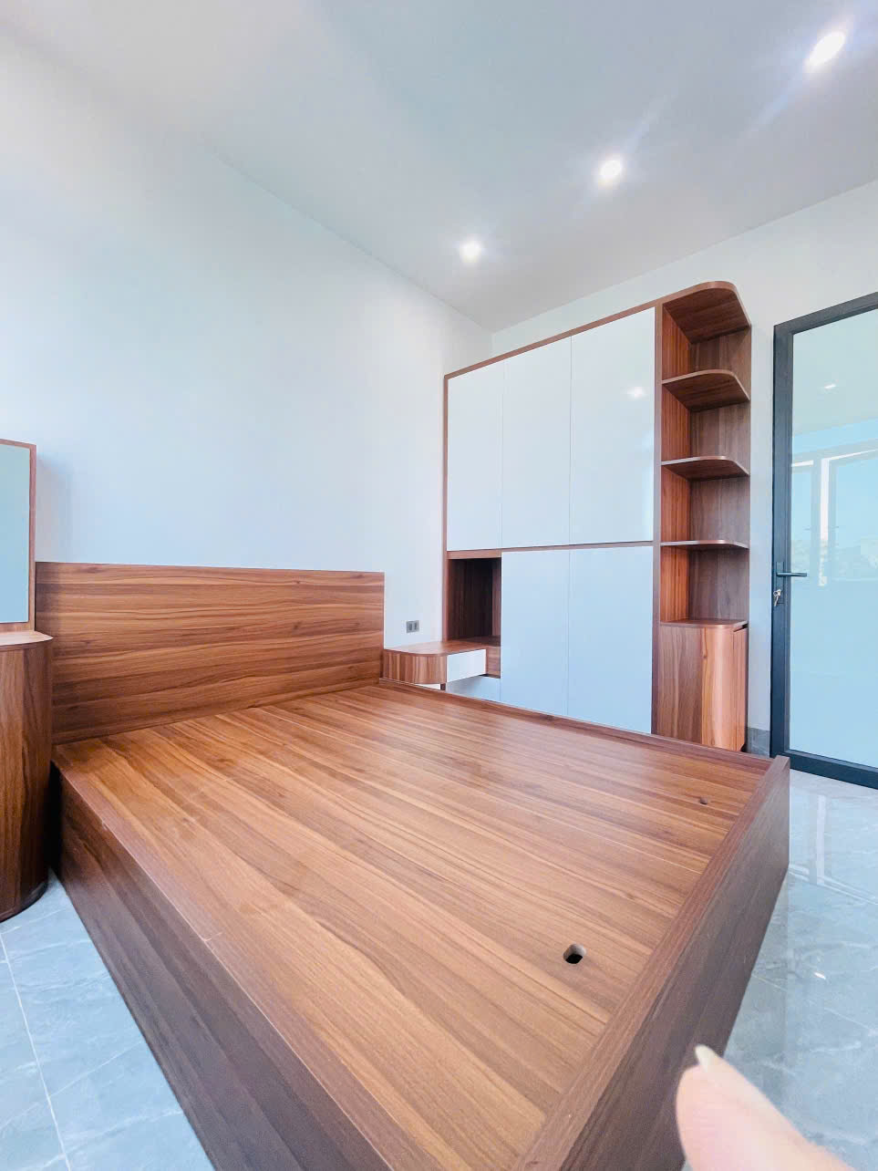 Nhà góc 3 tầng Việt Hòa – ô tô đỗ cửa – full nội thất – giá 2,x tỷ 3