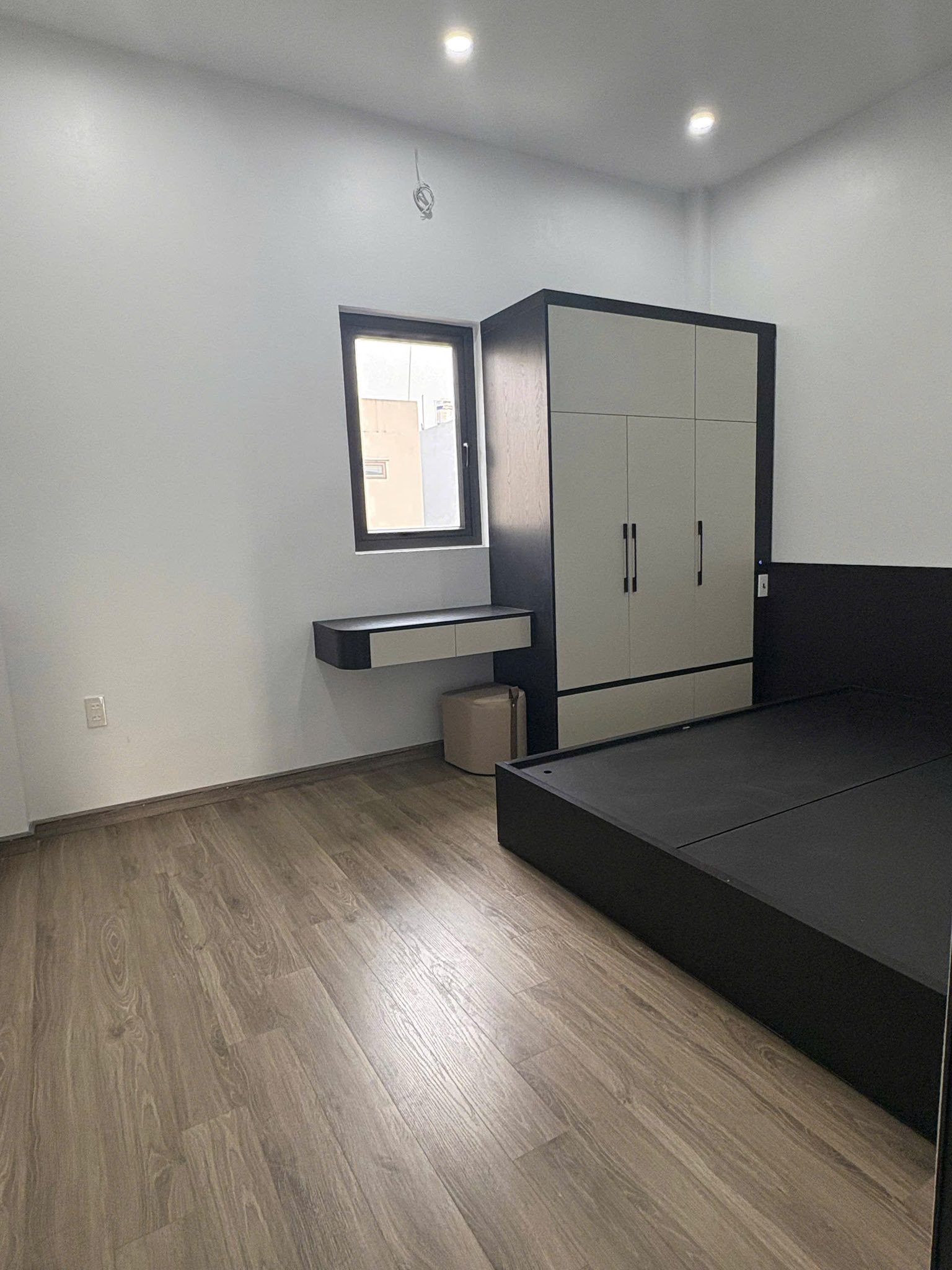 Bán căn nhà 3 tầng ngõ phố Đỗ Xá, ph Tứ Minh, TP HD, 42.9m2, mt 4m, 3 ngủ, 3 vs, chỉ 2.4x tỷ 4