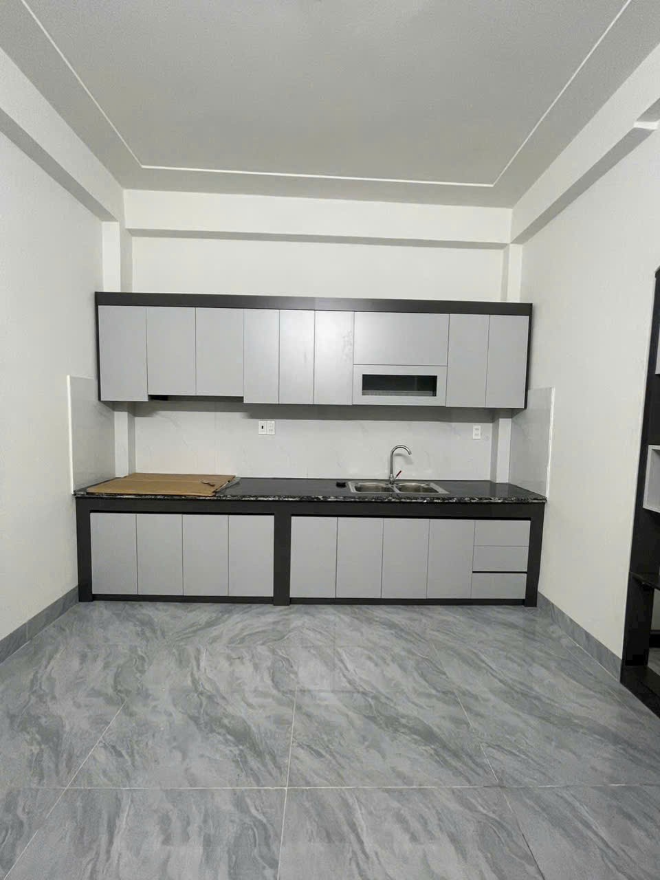 Nhà lô góc 3,5 tầng ngõ phố Cô Đông – hướng Nam mát mẻ giá 2.7 ty 3