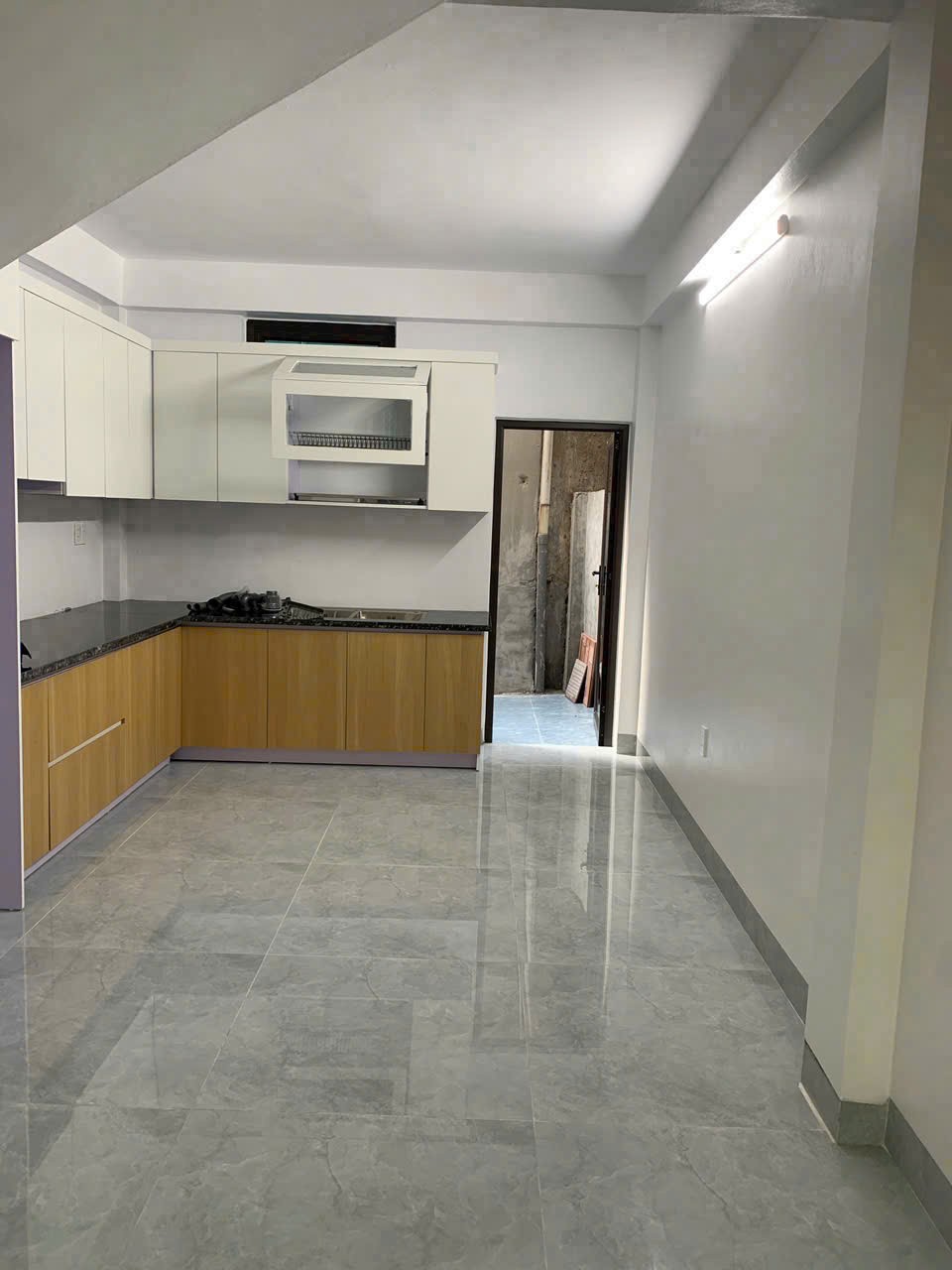 Bán nhà 3 tầng Bình Hàn, ngõ thông ô tô – giá chỉ 2,8xx tỷ 3