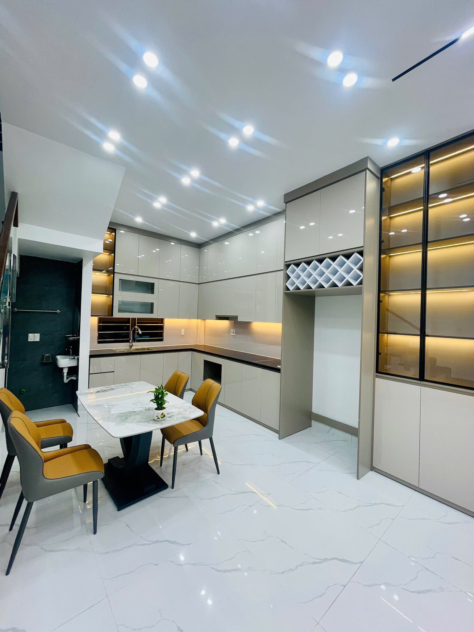 Bán 3 căn nhà 3 tầng ngõ phố Nguyễn Thị Duệ, ph Thanh Bình, TP HD, 45m2, mt 4.6m, 2.78 tỷ 4