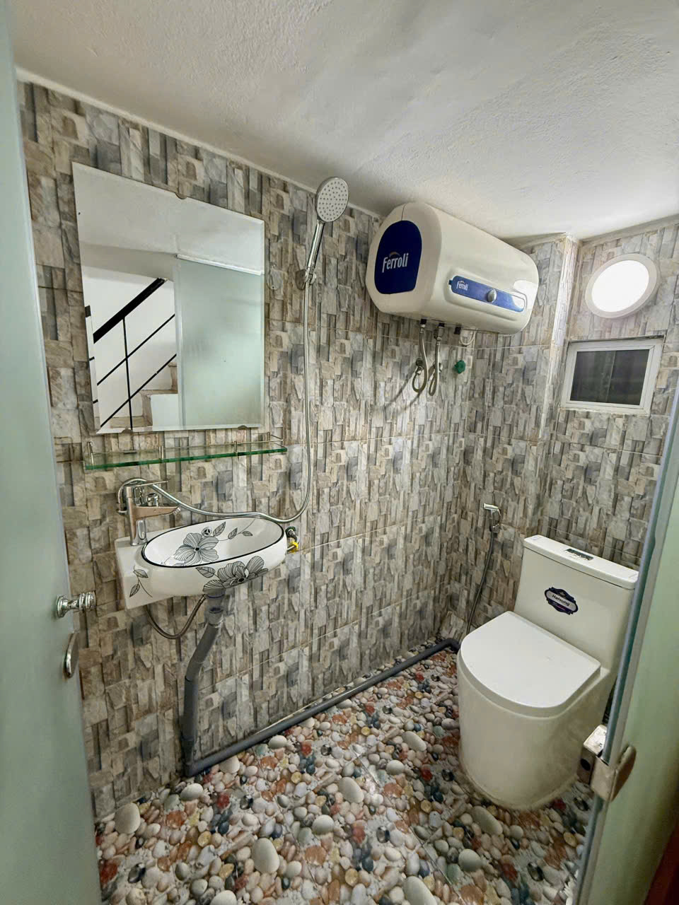 TẠI SAO GIÁ MỀM? Nhà 5 tầng Đống Đa phố Khâm Thiên. Bỏ lỡ được không? 3