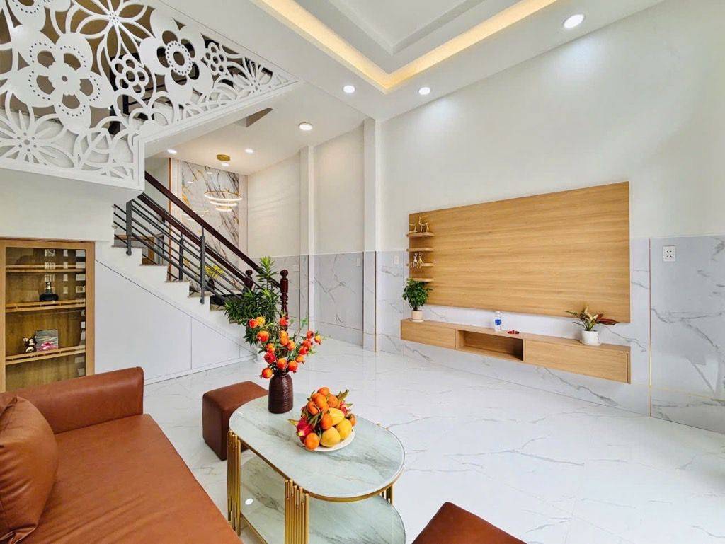 Bán nhà Phạm Văn Chiêu, Gò Vấp, xe hơi đậu trước nhà, 50.7m2, 5 tỉ hơn 3