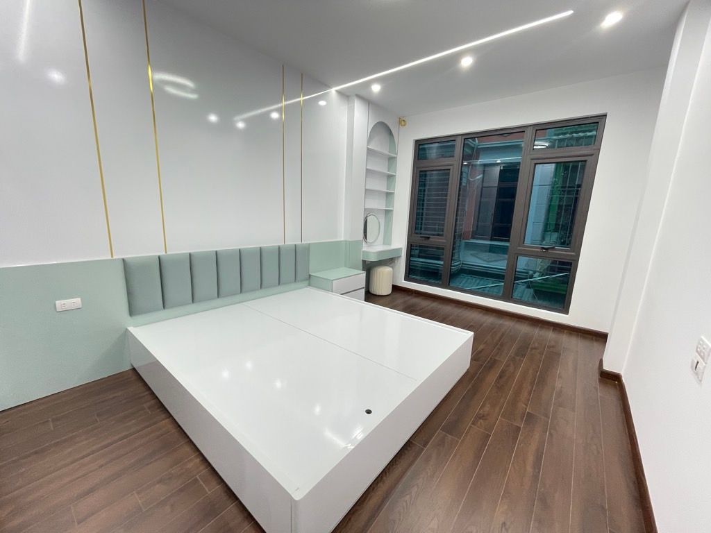 CHÍNH CHỦ TRUNG TÂM THANH XUÂN, MỚI XÂY SIÊU ĐẸP THOÁNG SÁNG, 33M2 GIÁ 8.7 TỶ 2