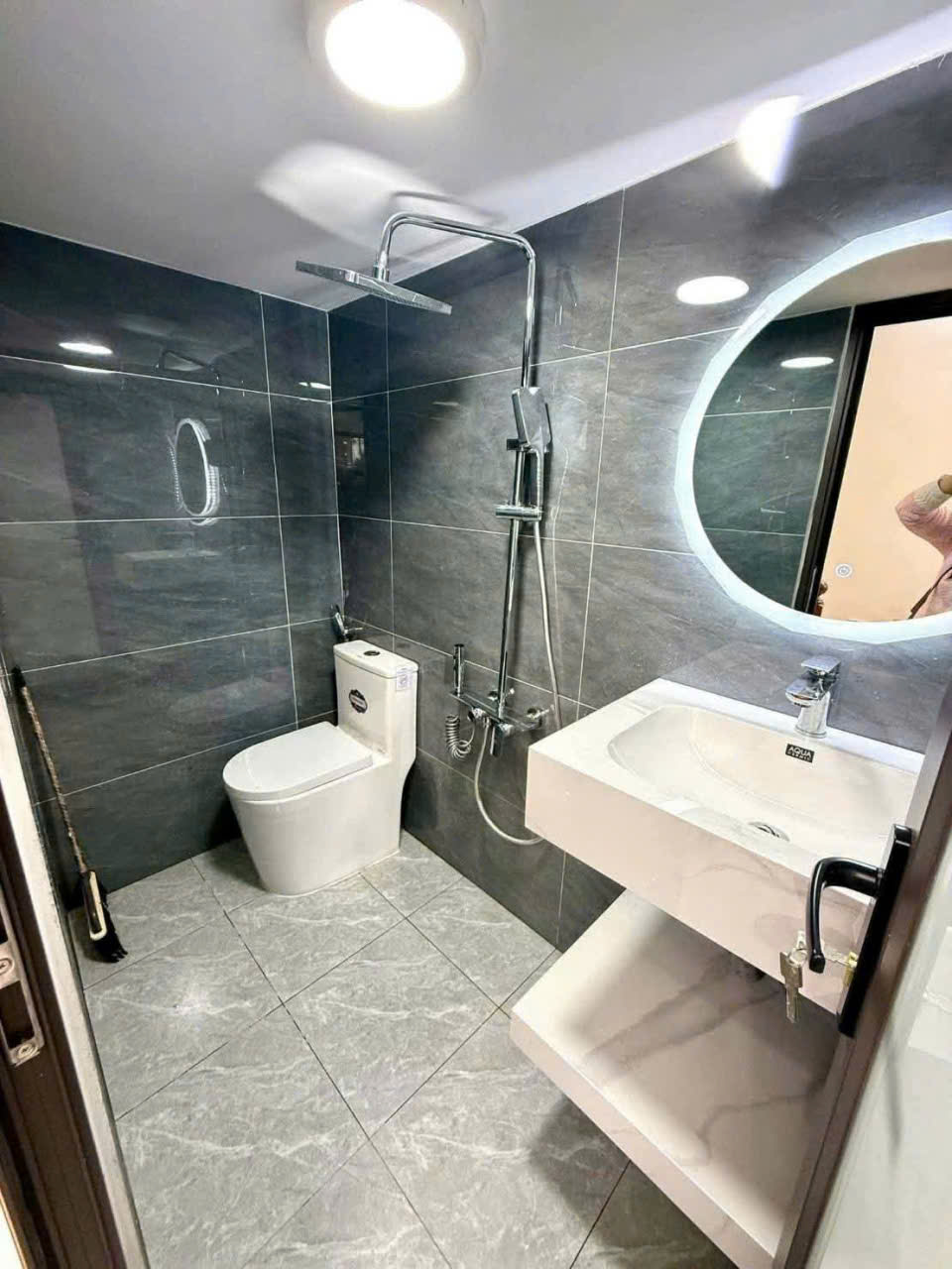 Ô TÔ ĐỖ CỬA – 5 TẦNG – 5 NGỦ – 9 TỶ – TRƯỜNG CHINH 3