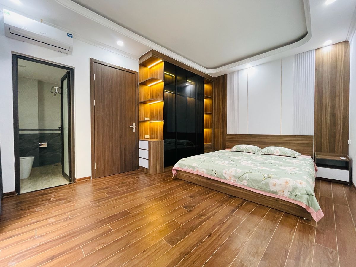 Bán nhà 5 tầng Hoàng Mai, 48m2, mặt tiền 4m, giá 12.2 tỷ 3