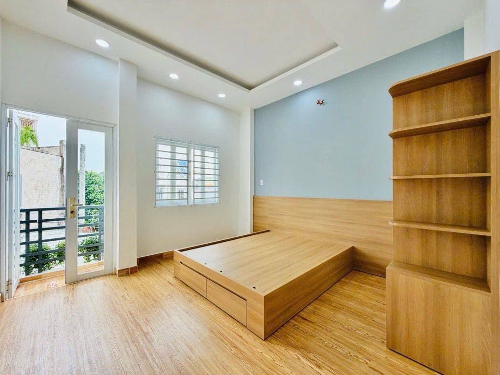 Bán nhà Phạm Văn Chiêu, Gò Vấp, xe hơi đậu trước nhà, 50.7m2, 5 tỉ hơn 4