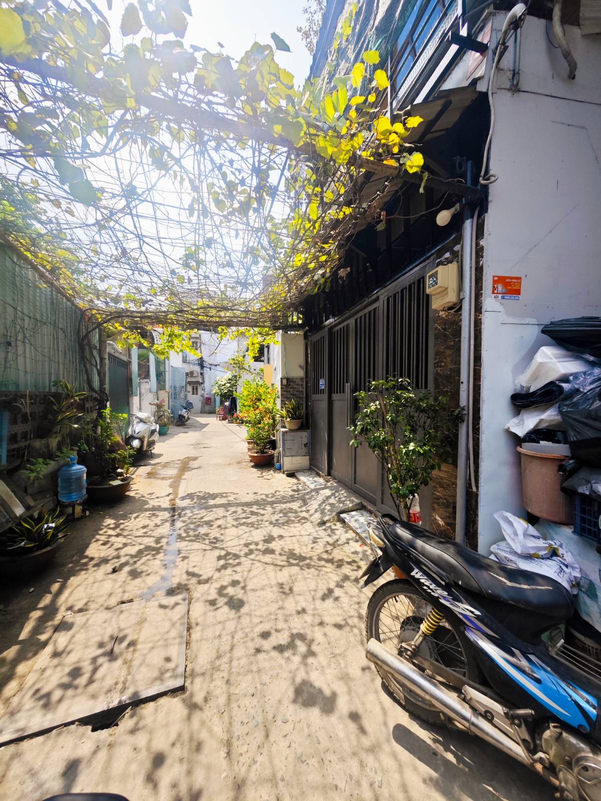 Bán nhà Phạm Văn Chiêu , hẻm rộng trước nhà, gần siêu thị Emart, 44m2, nhỉnh 4 tỷ 4