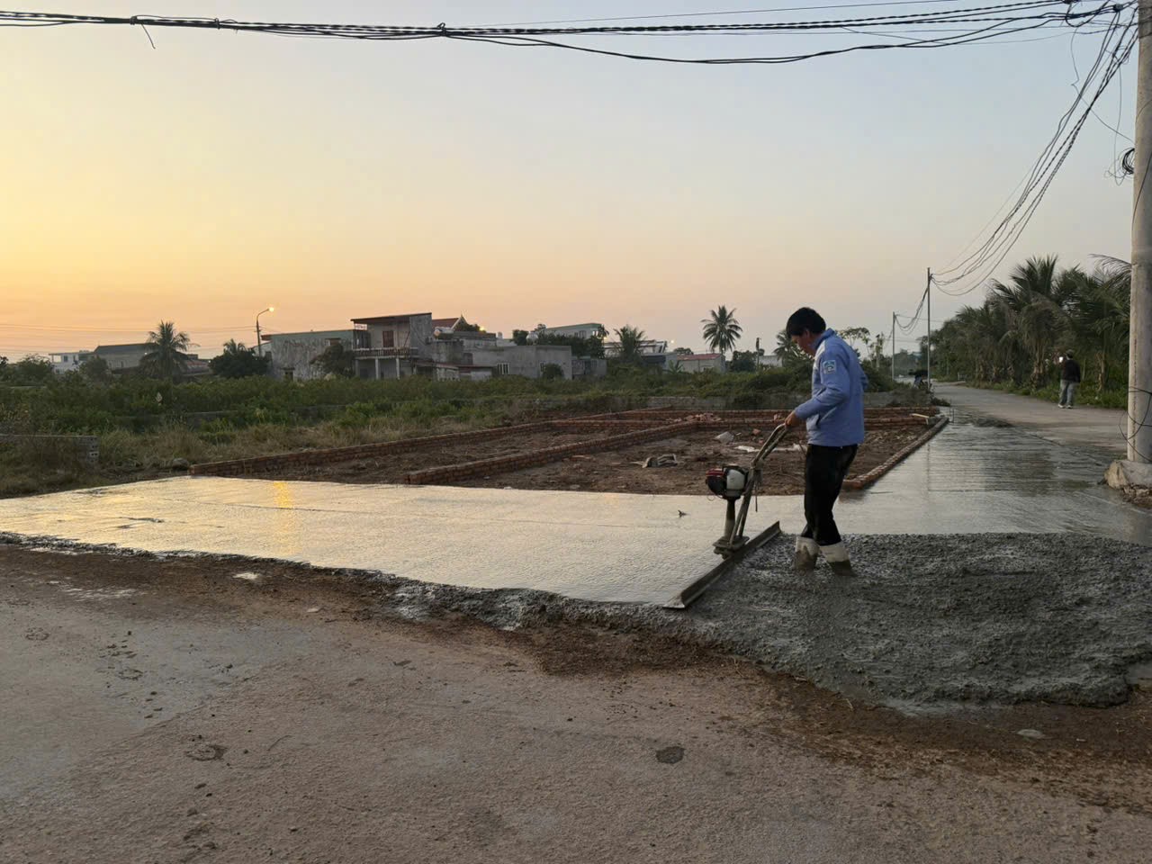 1,5xx TỶ – LÔ DUY NHẤT ĐƯỜNG 10M TÂN THÀNH  DIỆN TÍCH GỌN – VỊ TRÍ DÂN CƯ  ZALO 0567 222 555 4