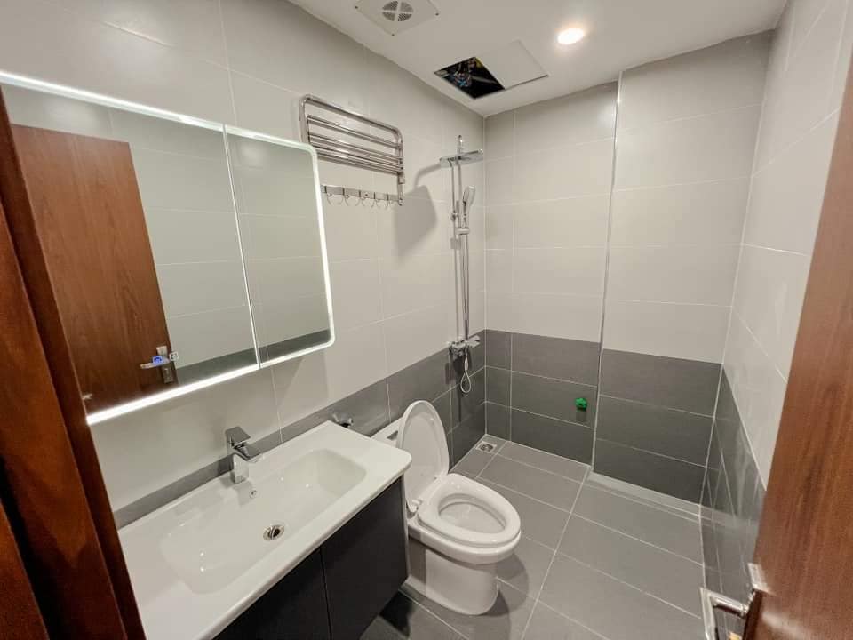 BÁN NHÀ MẶT PHỐ THANH XUÂN 6 TẦNG THANG MÁY, VỈA HÈ, OTO TRÁNH, KINH DOANH, CHỈ 15.X TỶ 4