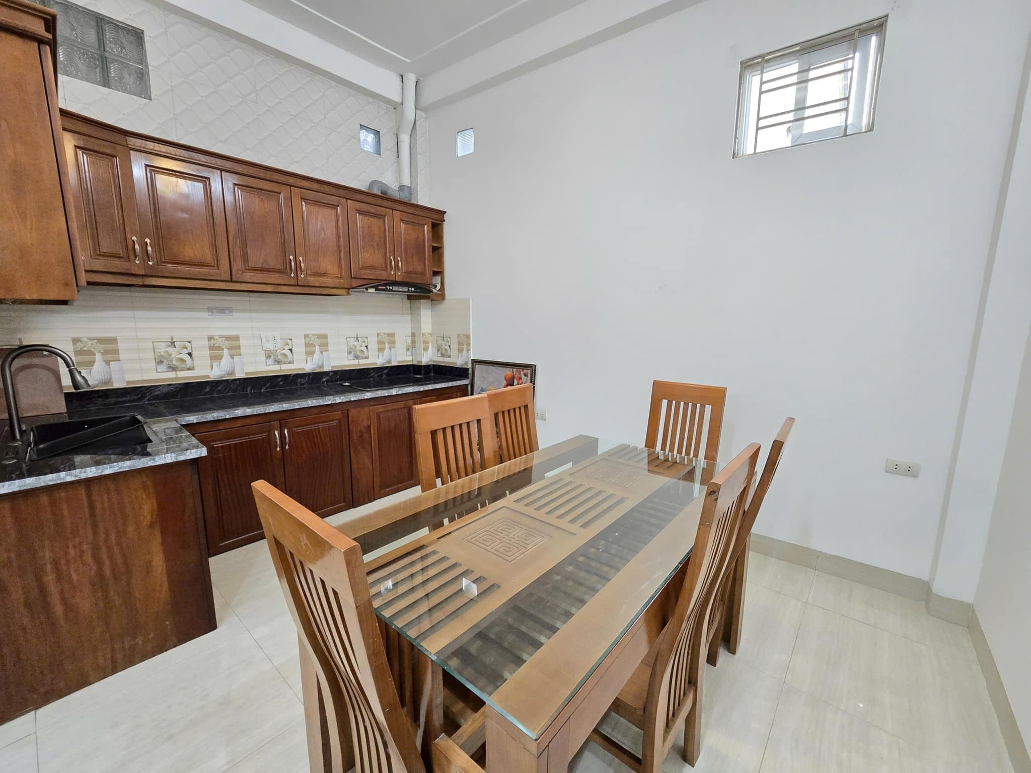 [SIÊU HIẾM] Bán nhà Hồ Tùng Mậu – ngay nhà ga tàu điện, 7 phòng full khai thác – dòng tiền 25 2