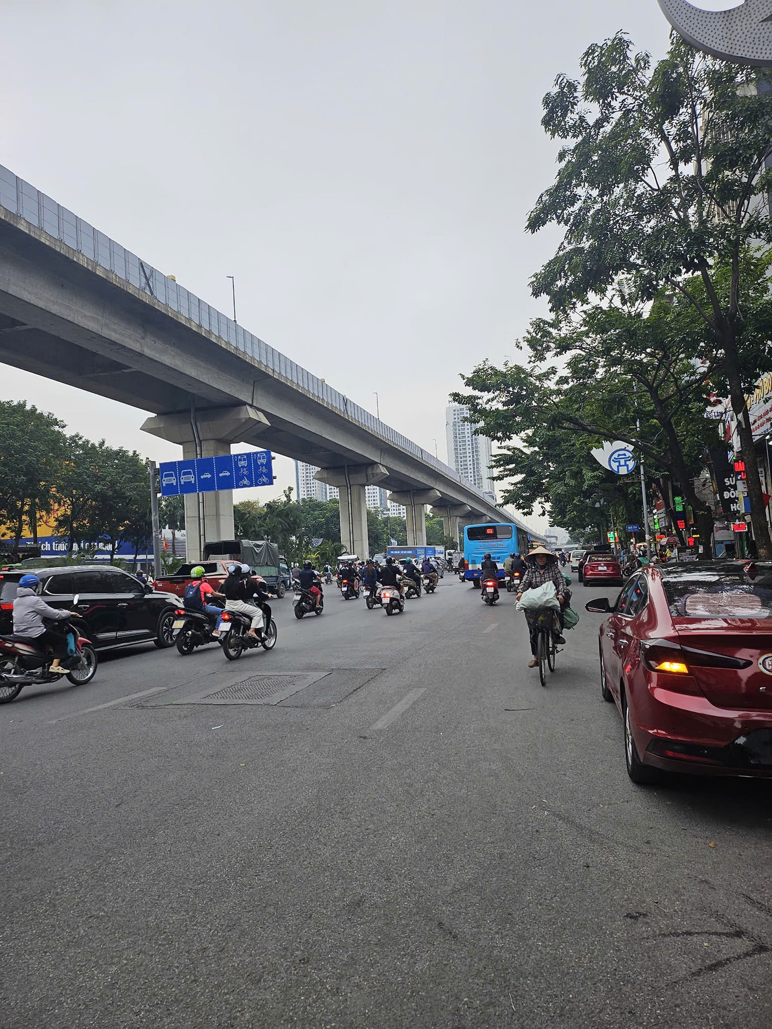 BÁN NHÀ MẶT PHỐ THANH XUÂN 6 TẦNG THANG MÁY, VỈA HÈ, OTO TRÁNH, KINH DOANH, CHỈ 15.X TỶ