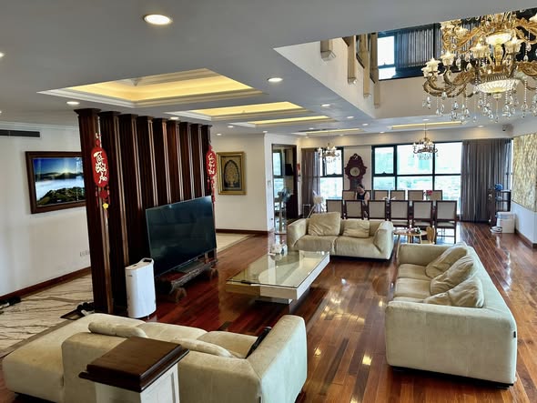 Penthouse Aqua Hàng Bún 480M2 106 Tỷ View Sông Hồng Nội Thất Xịn 4