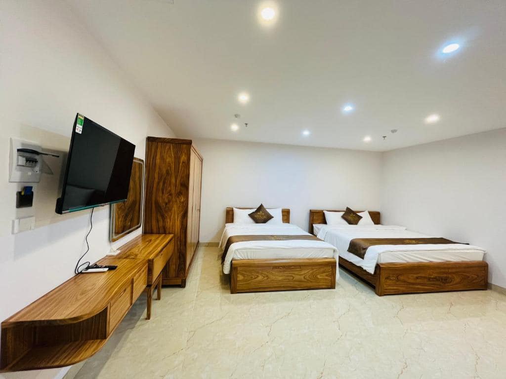 Siêu Hiếm Mặt Phố Khu Yết Kiêu MT 7M 150M2 105 Tỷ 1 Sổ 1 Chủ Ô TÔ 2 Chiều