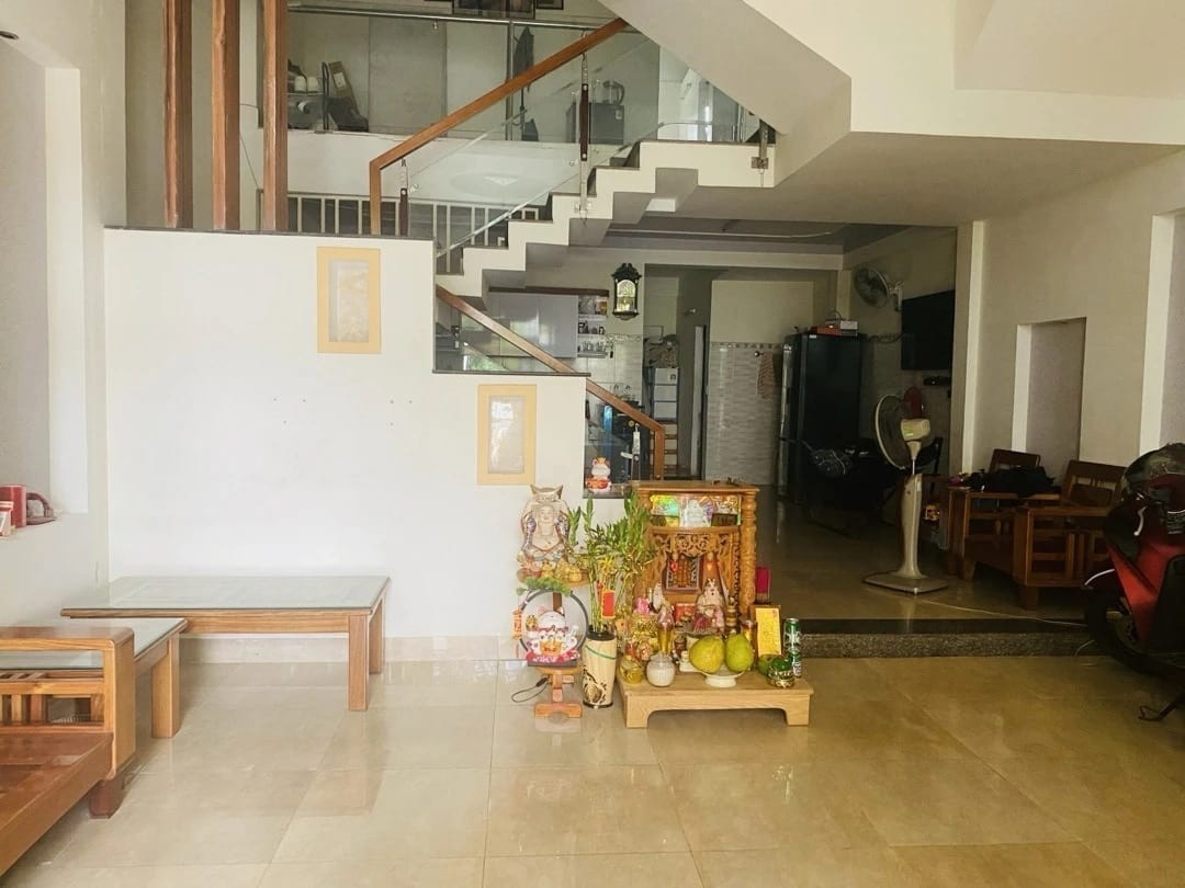 Bán nhà 3 tầng Dương Tụ Quán 118m2 gần biển khu khách Tây giá 24.8 tỷ