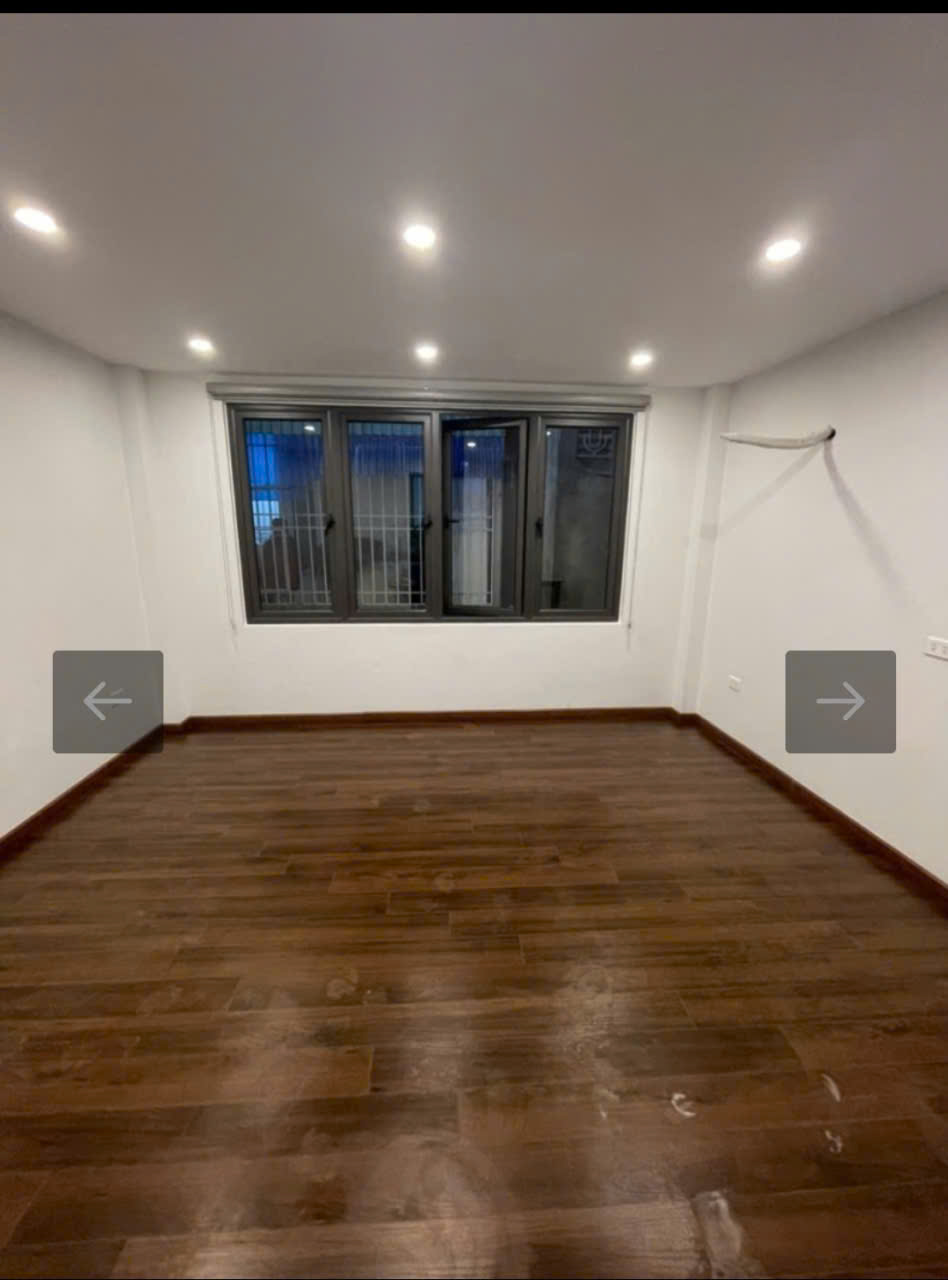 NGÕ VĂN HƯƠNG – LÔ GÓC – 5 TẦNG – 7.5 TỶ 5