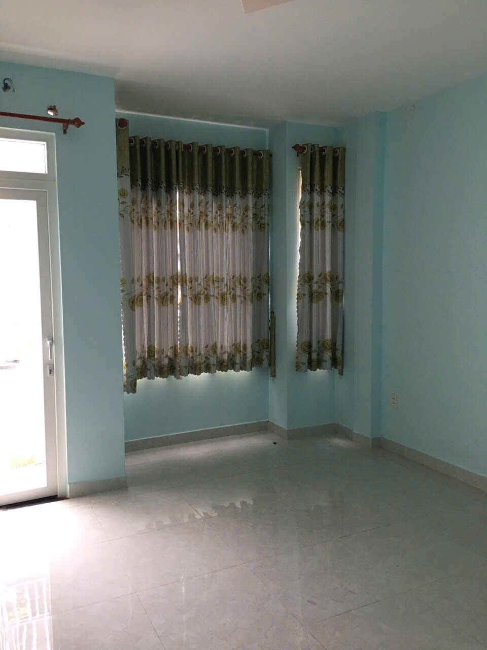 Cho thuê nhà KDC Hồng Long Hiệp Bình 3 lầu 4PN 4Wc giá 15tr 5