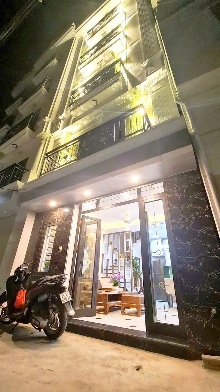 Bán nhà mặt đường phố Nhổn đường 32 xây 5 Tầng, kinh doanh, ô tô đỗ giá 6.x tỷ 5