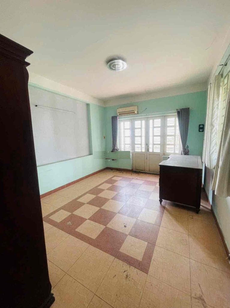 CHO THUÊ BIỆT THỰ  GÓC 2 MẶT TIỀN – KHU VIP BÊN SÔNG, GẦN GIGAMALL PHẠM VĂN ĐỒNG 5