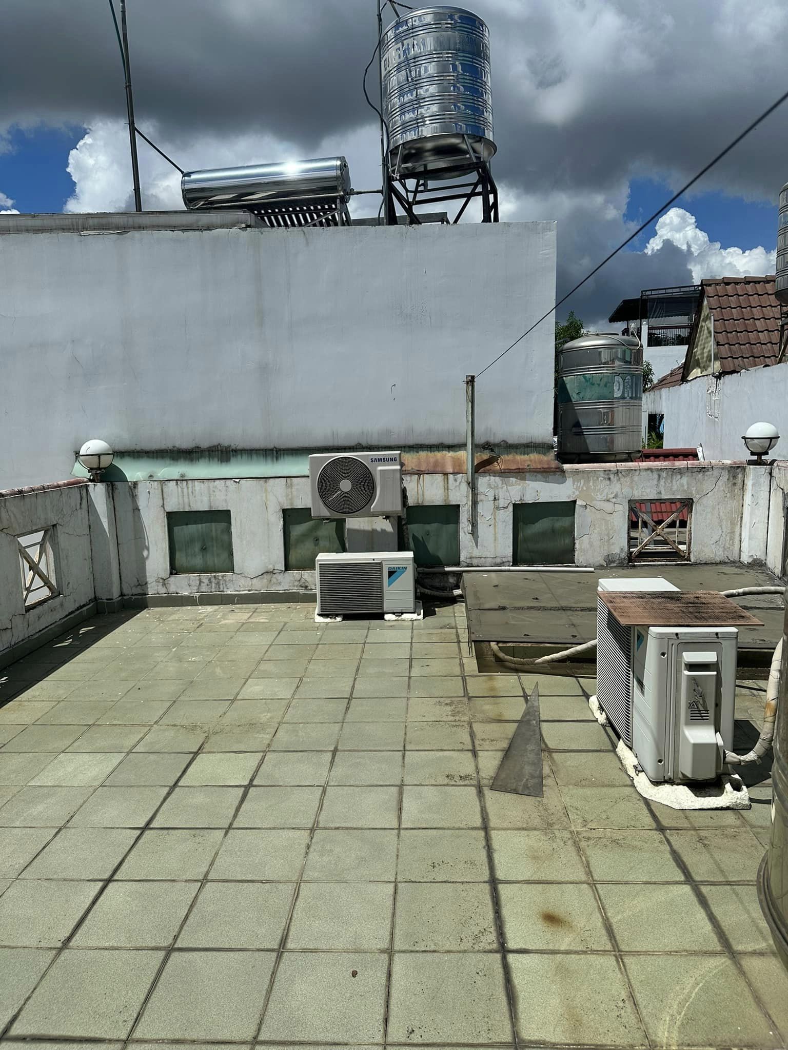 PHÚ NHUẬN - HẺM XE HƠI - 4 TẦNG BTCT - 72M² NỞ HẬU - GIÁ CHỈ 8.X TỶ 5