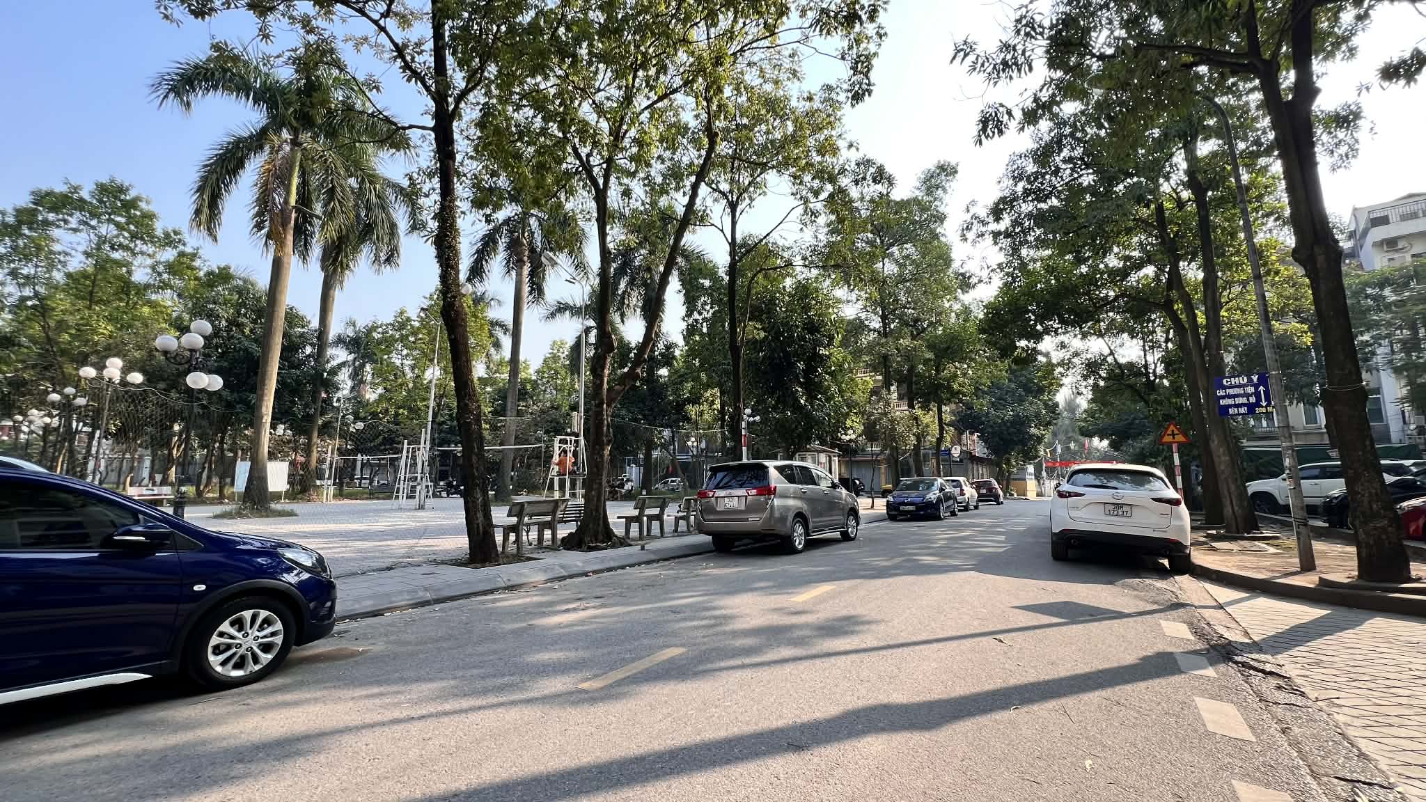 biệt thự lô góc Việt Hưng, 3 thoáng, vỉa hè rộng, ôtô tránh, view công viên cây xanh 4