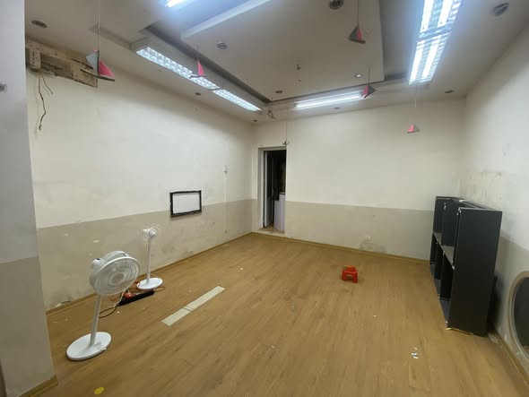 Mặt Phố Hai Bà Trưng HK 5 Tầng Thang Máy MT 5,2M 120 Tỷ -Nở hậu