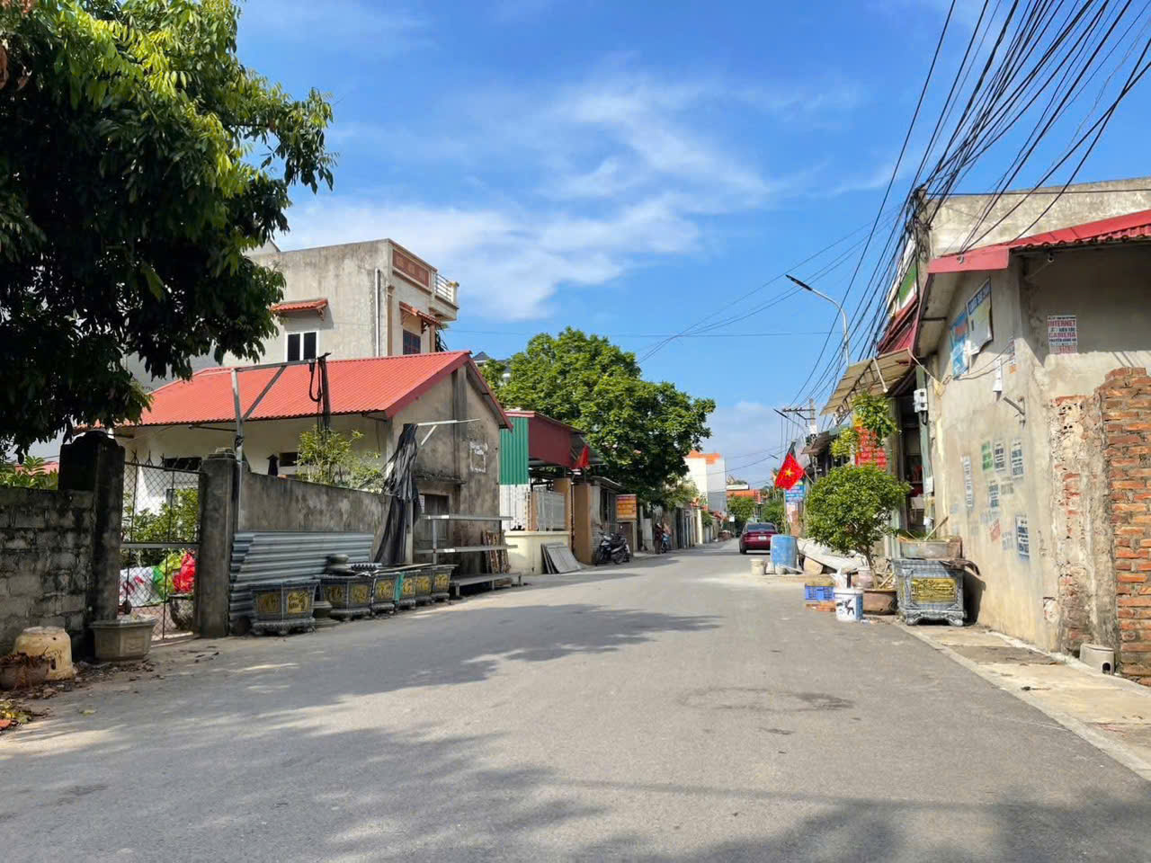 Lô Đất Đẹp Ở Trục Chính Kinh Doanh Thôn Đông Mai Gần Chợ Đông Mai: 0835459289