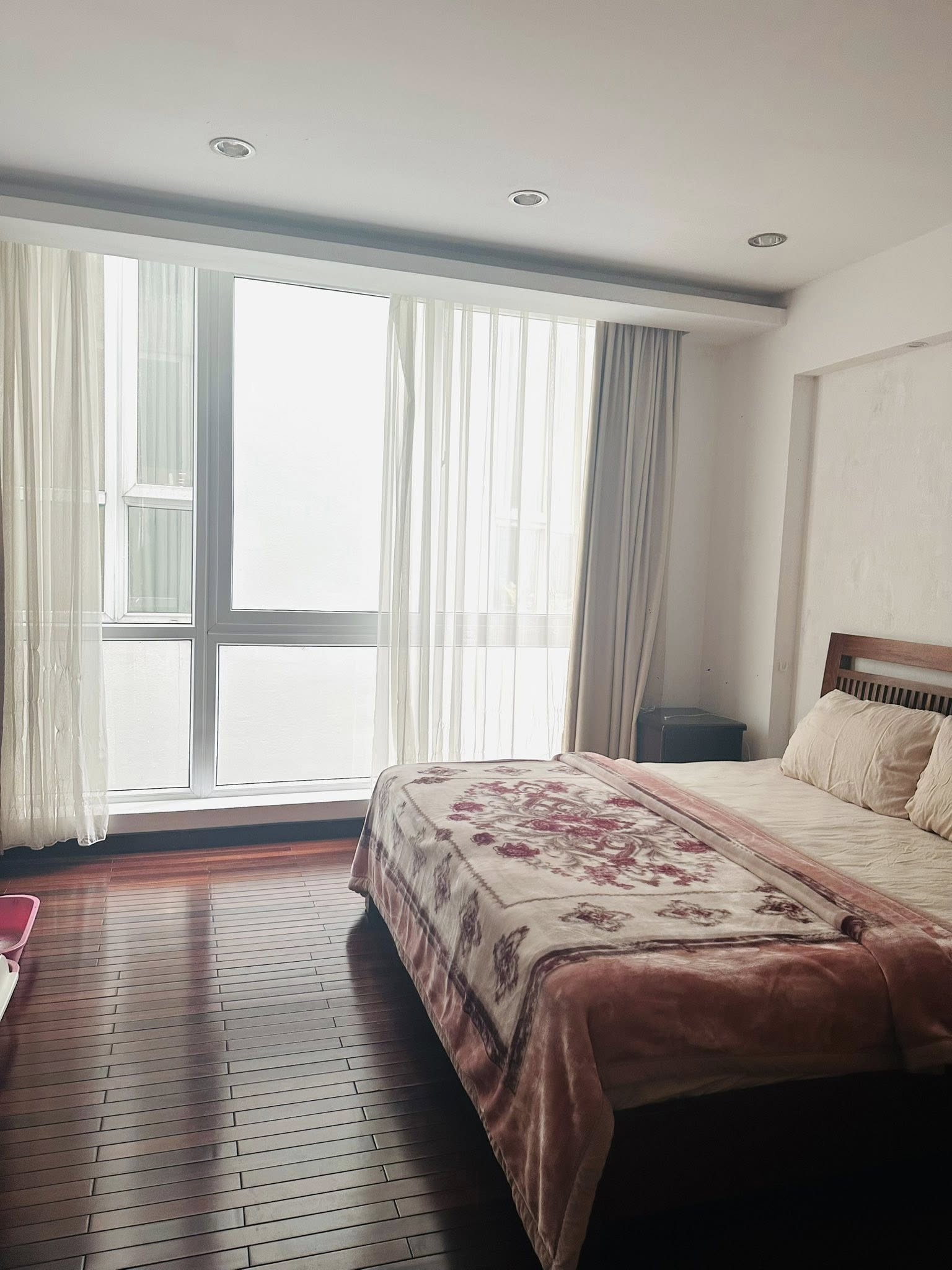 Nhà Mặt Hồ Quảng Khánh 5 Nổi 1 hầm Mặt Tiền 8M 157 Tỷ 2 Thoáng Trước Sau 5