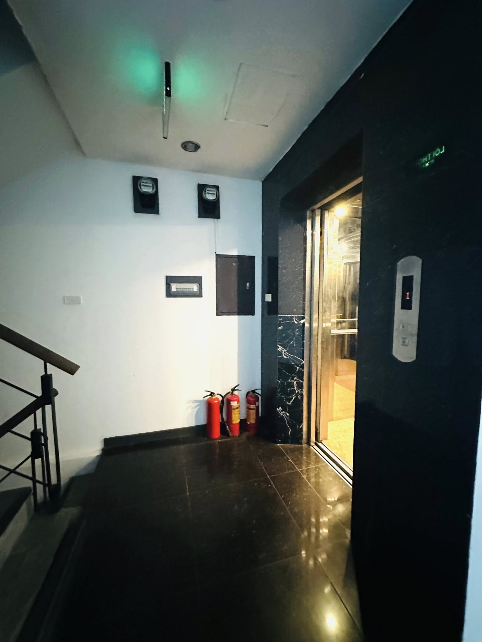 Nhà Mặt Hồ Quảng Khánh 5 Nổi 1 hầm Mặt Tiền 8M 157 Tỷ 2 Thoáng Trước Sau 3