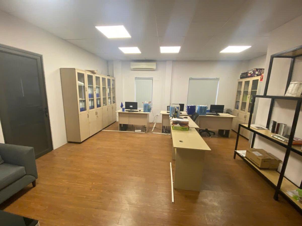 Cực Hiếm Mặt phố Quang Trung  4 Tầng MT 3.5M 16.5 Tỷ Dòng Tiền 27tr/th  Vỉa Hè Rộng 3