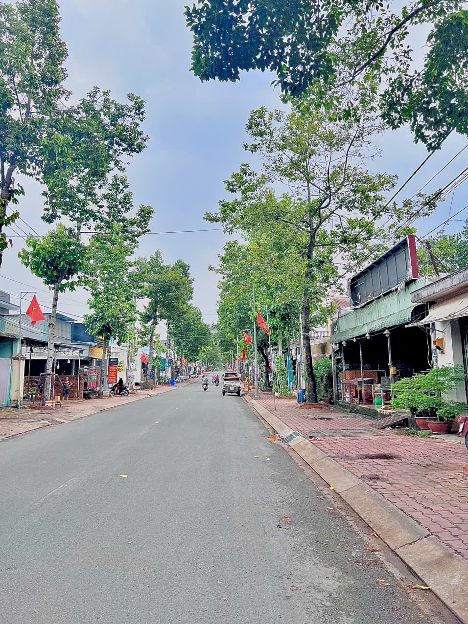 Đất Thủ Dầu Một, sổ sẵn - thổ cư, đường 7m thông dài khu dân cư. Bán kính 500m full tiện ích 2