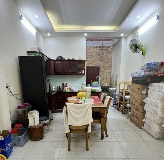 4 tầng 81m2 có 8 tỏi x Quang Trung Phường 8 Gò Vấp TP. Hồ Chí Minh. 4